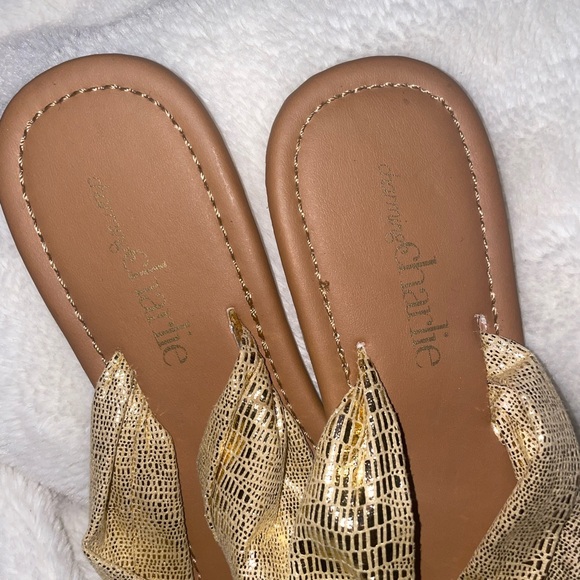 Charming Charlie Gold Sandals - Picture 4 of 6